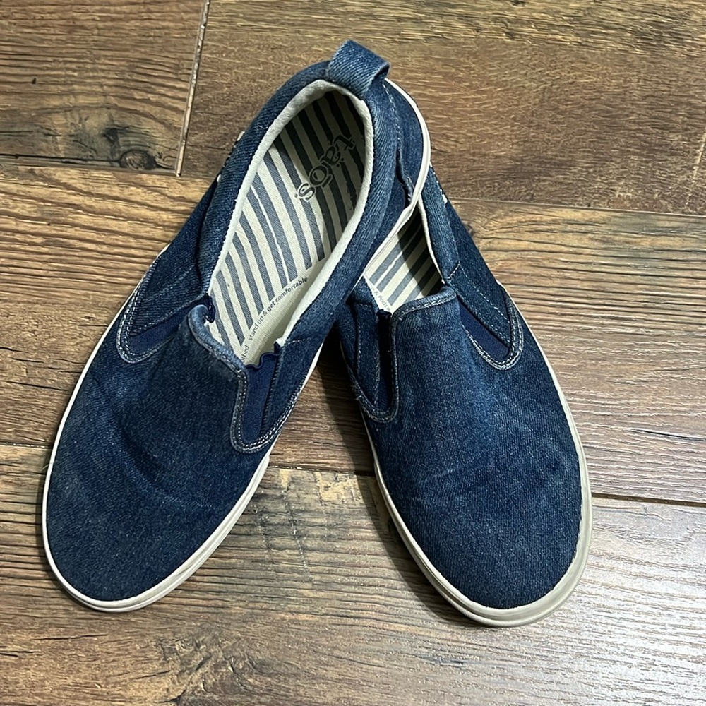Taos denim slip on size 10